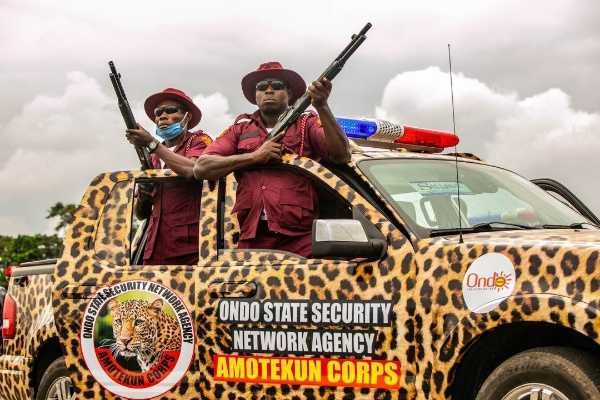 Hunter and security forces during rescue operation in Oyo State
