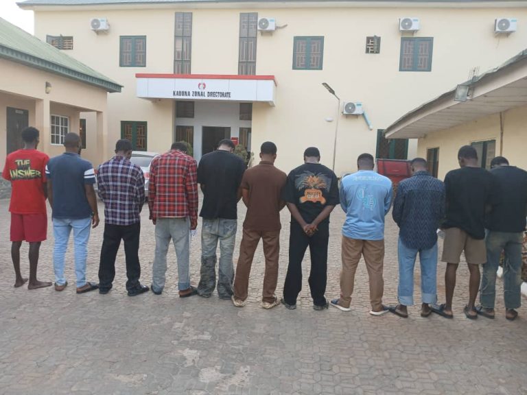 EFCC cracks down on internet fraud in Niger, arresting 11! Read about the sweep & how they're fighting cybercrime. Get the latest details now!