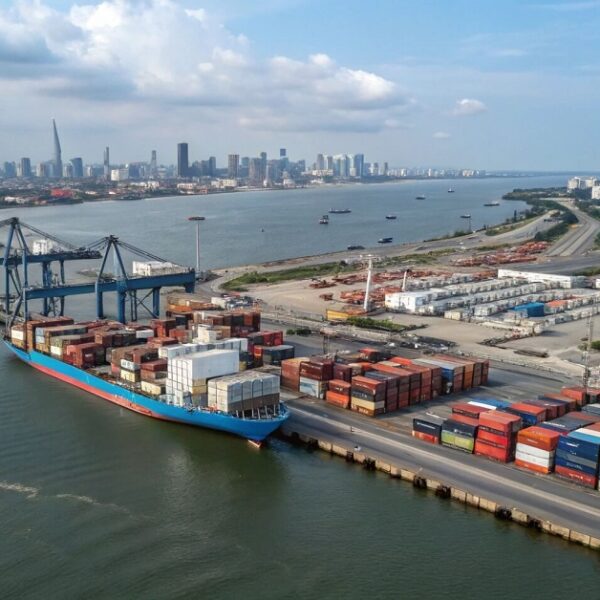 Nigeria trade surges! Discover the drivers behind the N36.6T boom in Q4 2024, including key exports, imports, and surprising sector growth.