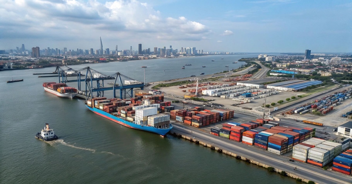 Nigeria trade surges! Discover the drivers behind the N36.6T boom in Q4 2024, including key exports, imports, and surprising sector growth.