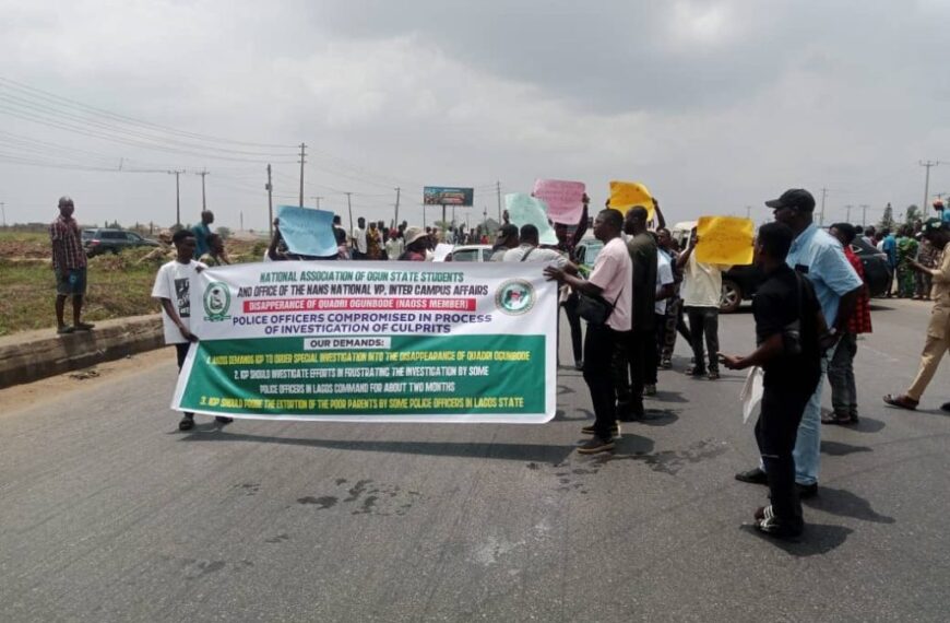 Students protest the disappearance of LASU graduate Quadri Ogunbode on the Lagos-Ibadan Expressway. They demand police action. Where is Quadri?