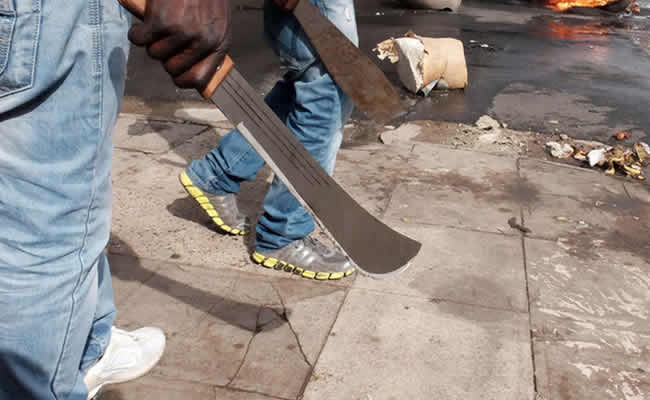 Deadly cult clash in Anambra leaves two dead. Black Axe vs Eiye violence sparks fear in Nkwelle-Ezunaka as police probe the incident.