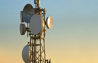Nigeria broadband penetration inches up to 48.15% in April 2025. National Broadband Plan targets face delays due to state barriers, high phone costs affecting digital economy Nigeria.