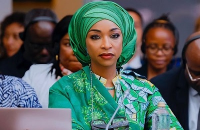 Nigeria's tourism minister denies UAE visa restriction reports, confirms no official policy changes received. Visa processing continues normally.