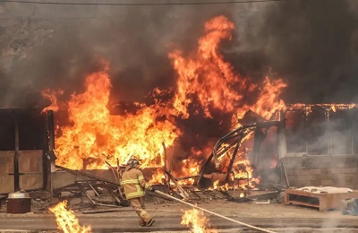 Machine explosion triggers dramatic fire at Shril-Balaj Industrial tyre recycling plant in Olopomeji, Ibadan. Firefighters battle toxic blaze, save facility