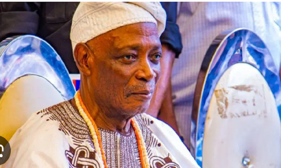 Traders at Ibadan's Dugbe Market prepare for closure ahead of Olubadan Ladoja's coronation ceremony at Mapo Hall